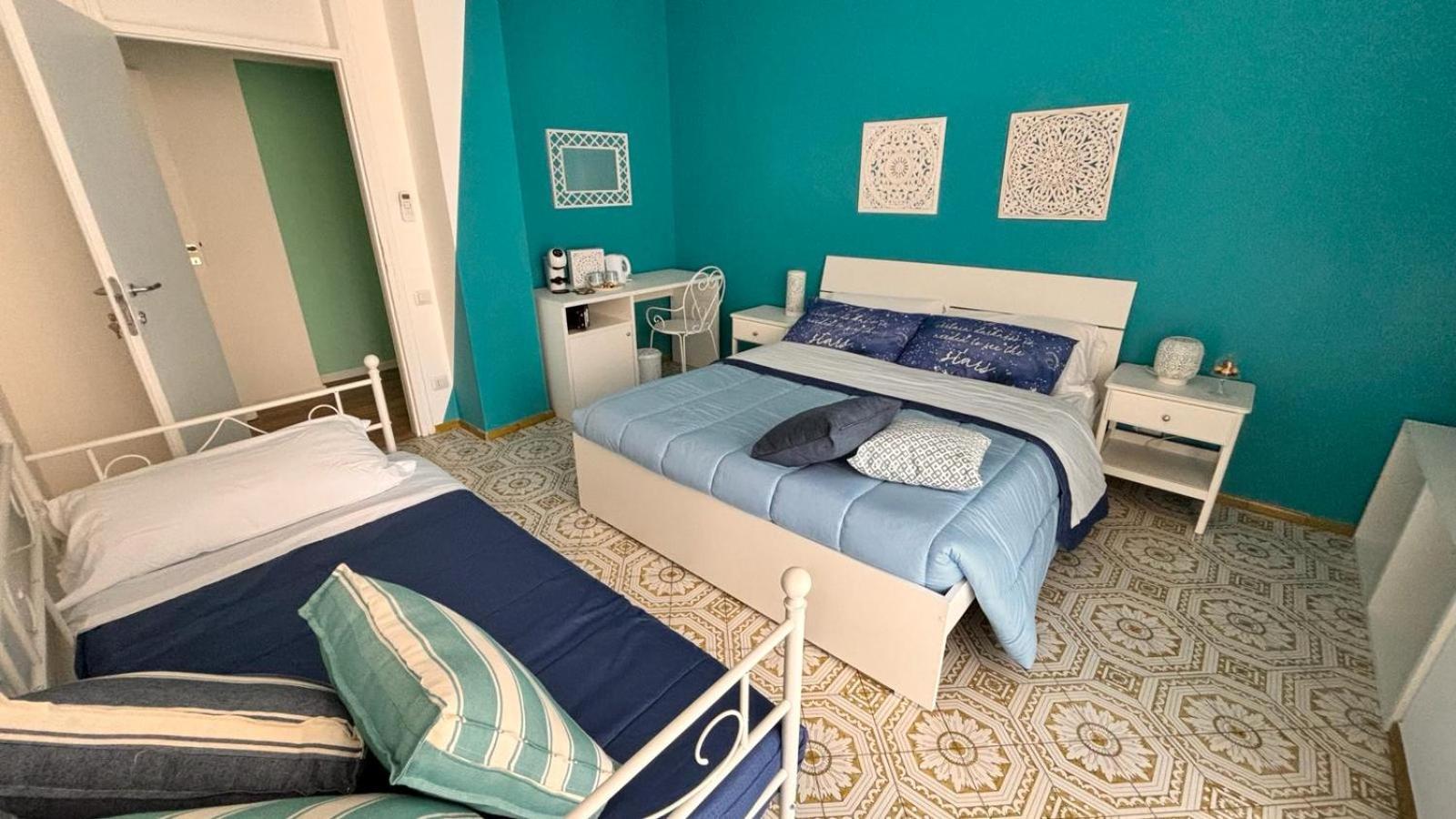 Reginella Guest House Salerno Luaran gambar