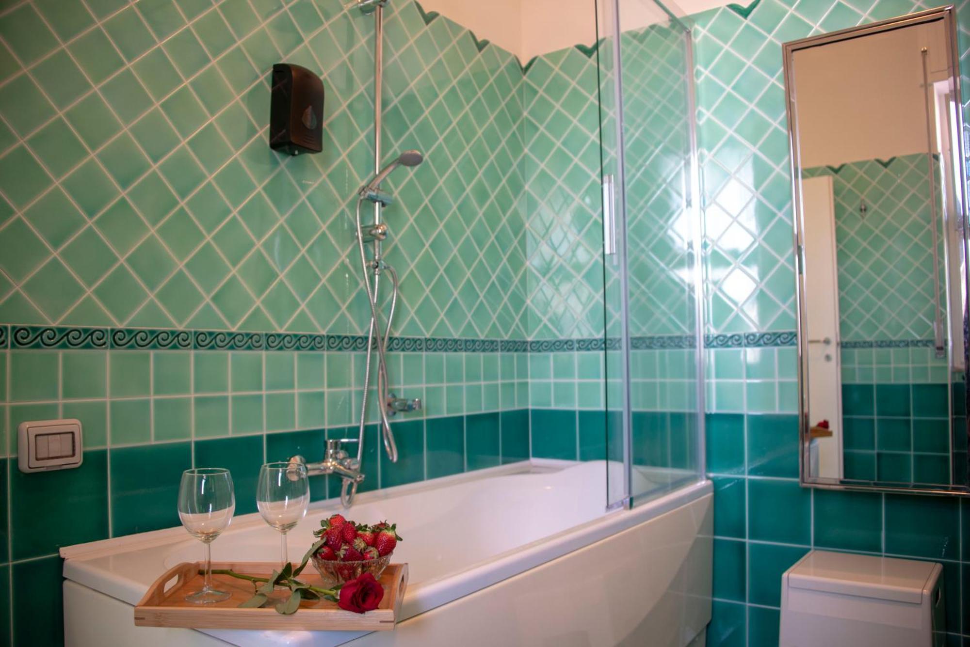 Reginella Guest House Salerno Luaran gambar